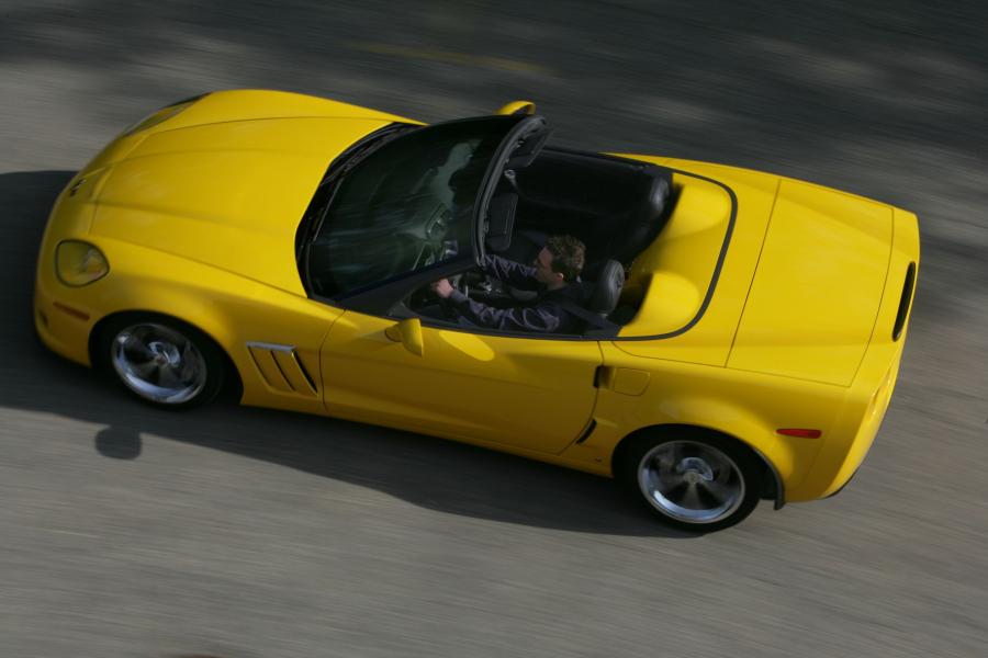  Chevrolet Corvette Grand Sport 2010 года  (фото 12 из 64)